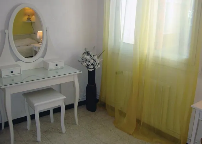 Mas Montebello Nyaraló Rigarda