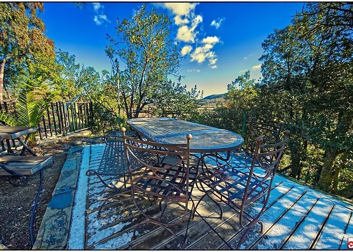 Mas Montebello Nyaraló *